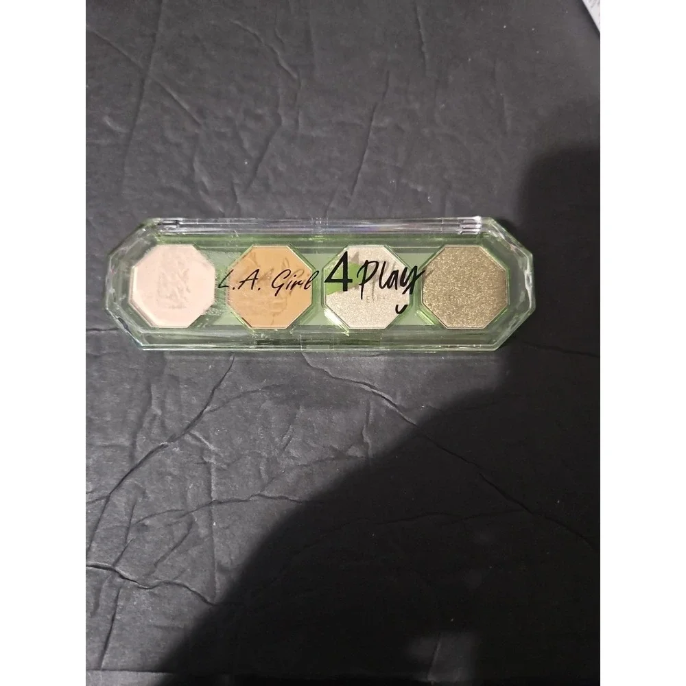 LA Girl‎ 4 Play Eyeshadow Palette 4 Colors New